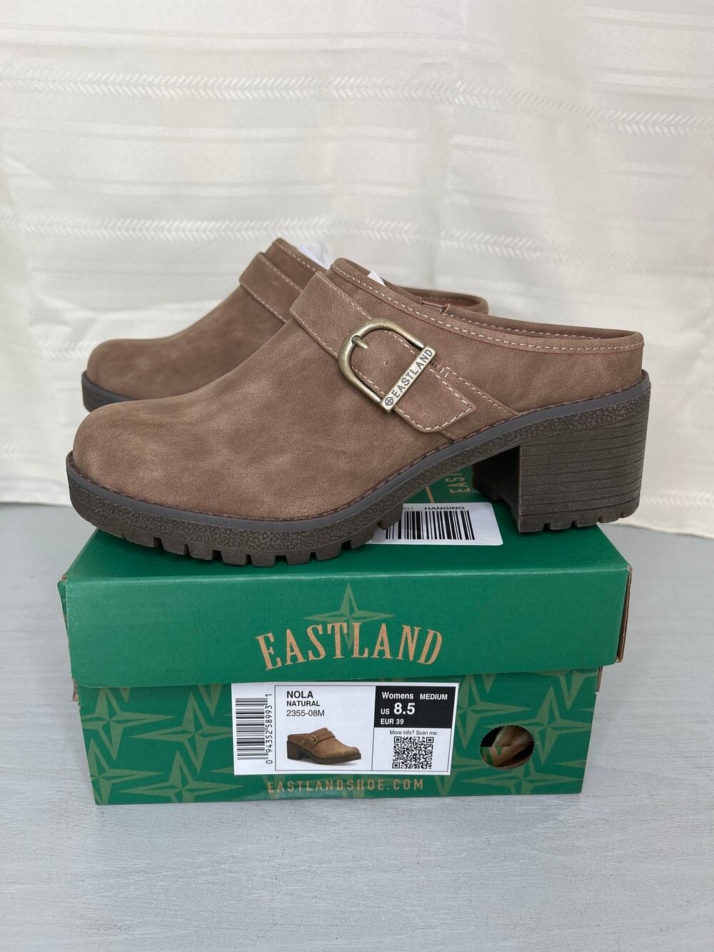 Eastland El Nola Round Closed Toe Buckle Clogs Natural Womens Size 8.5